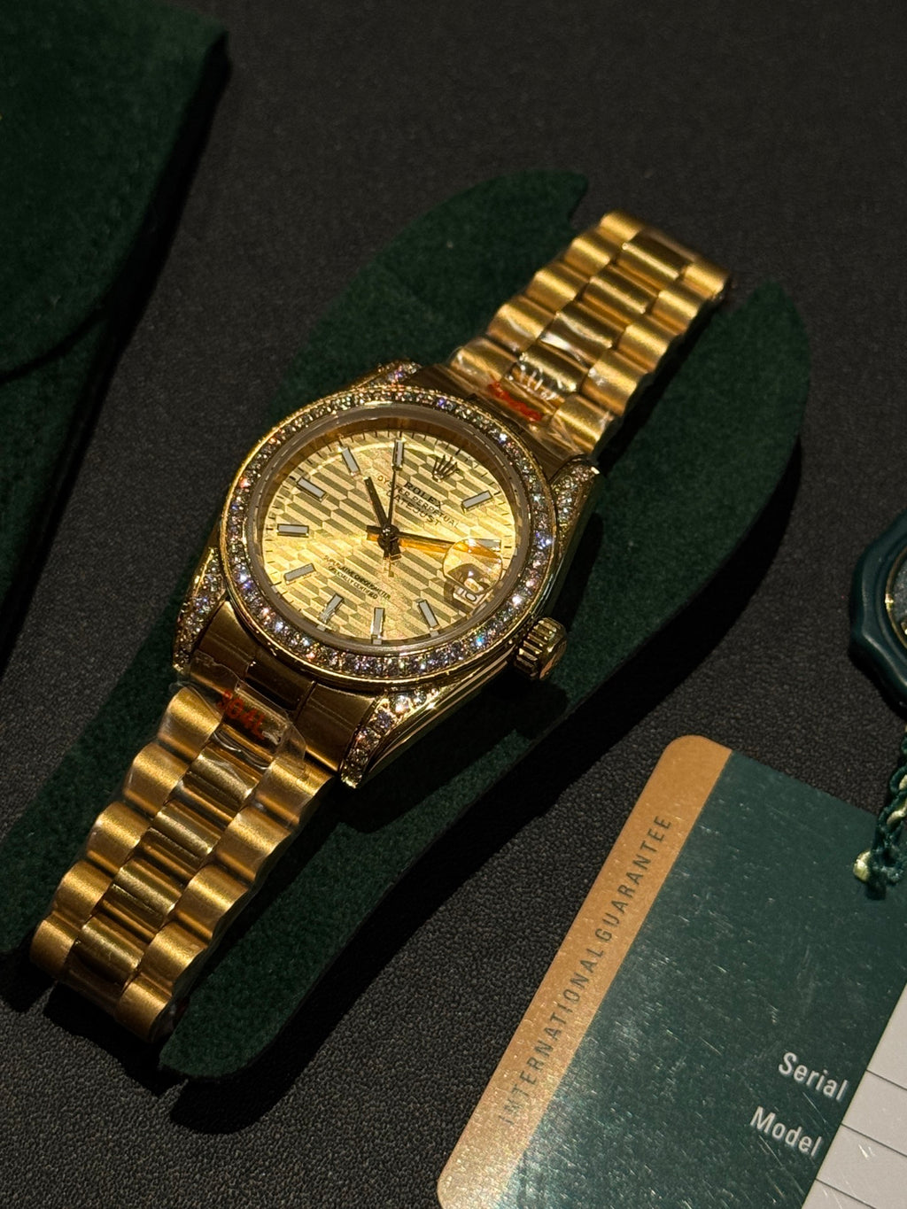 136RL15L Popular Watches