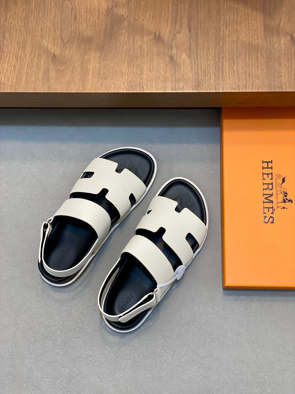 Z2P36H19 Popular high-quality leather Shoes
