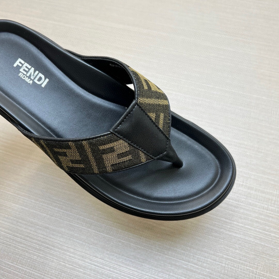 5LF222Z Popular Slippers