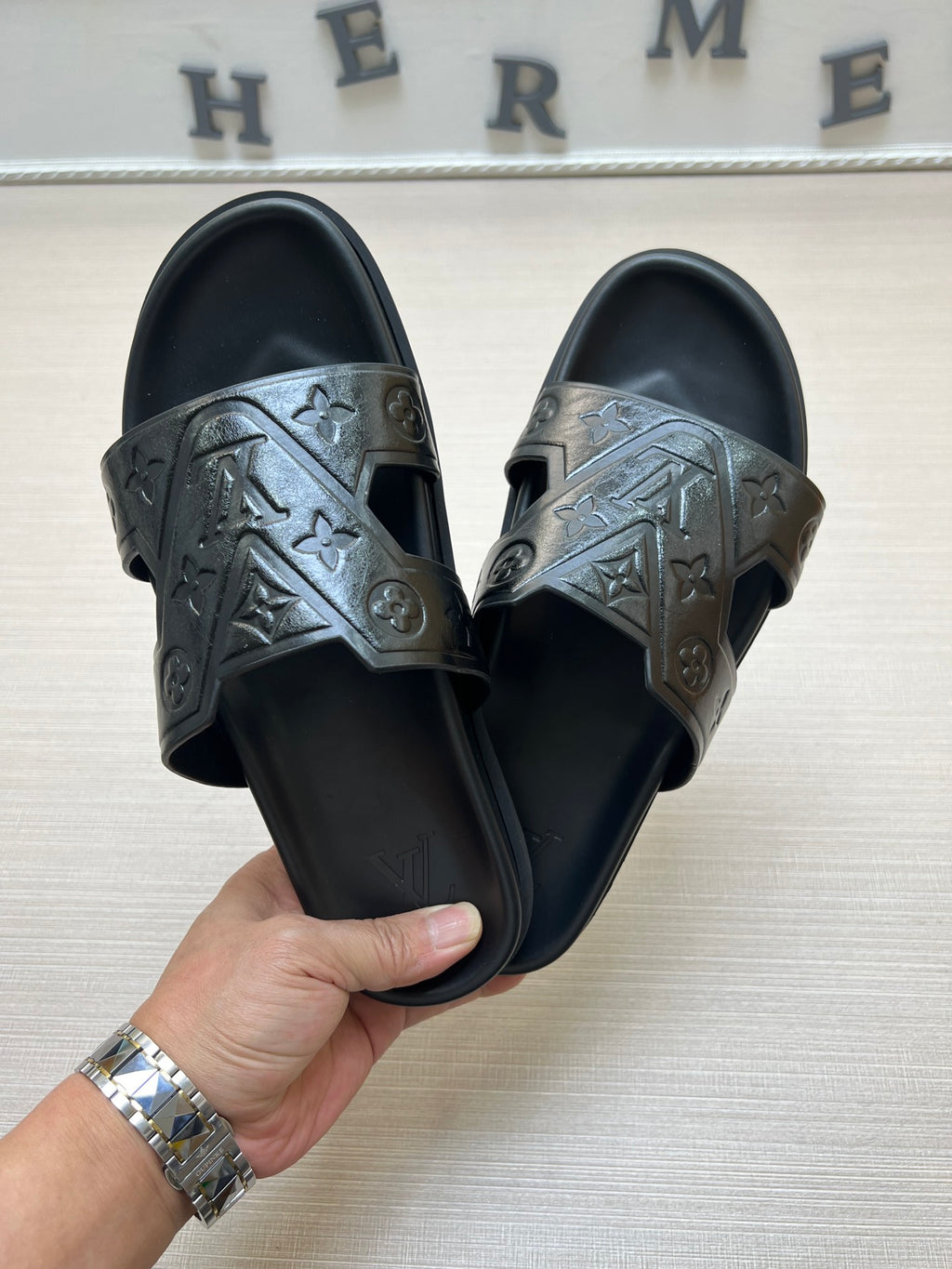 54E67Z Popular slippers