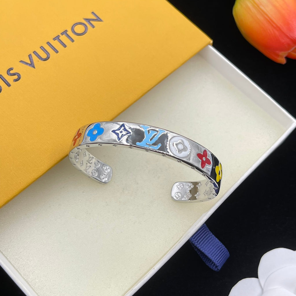 14E1054K  Popular Bracelets