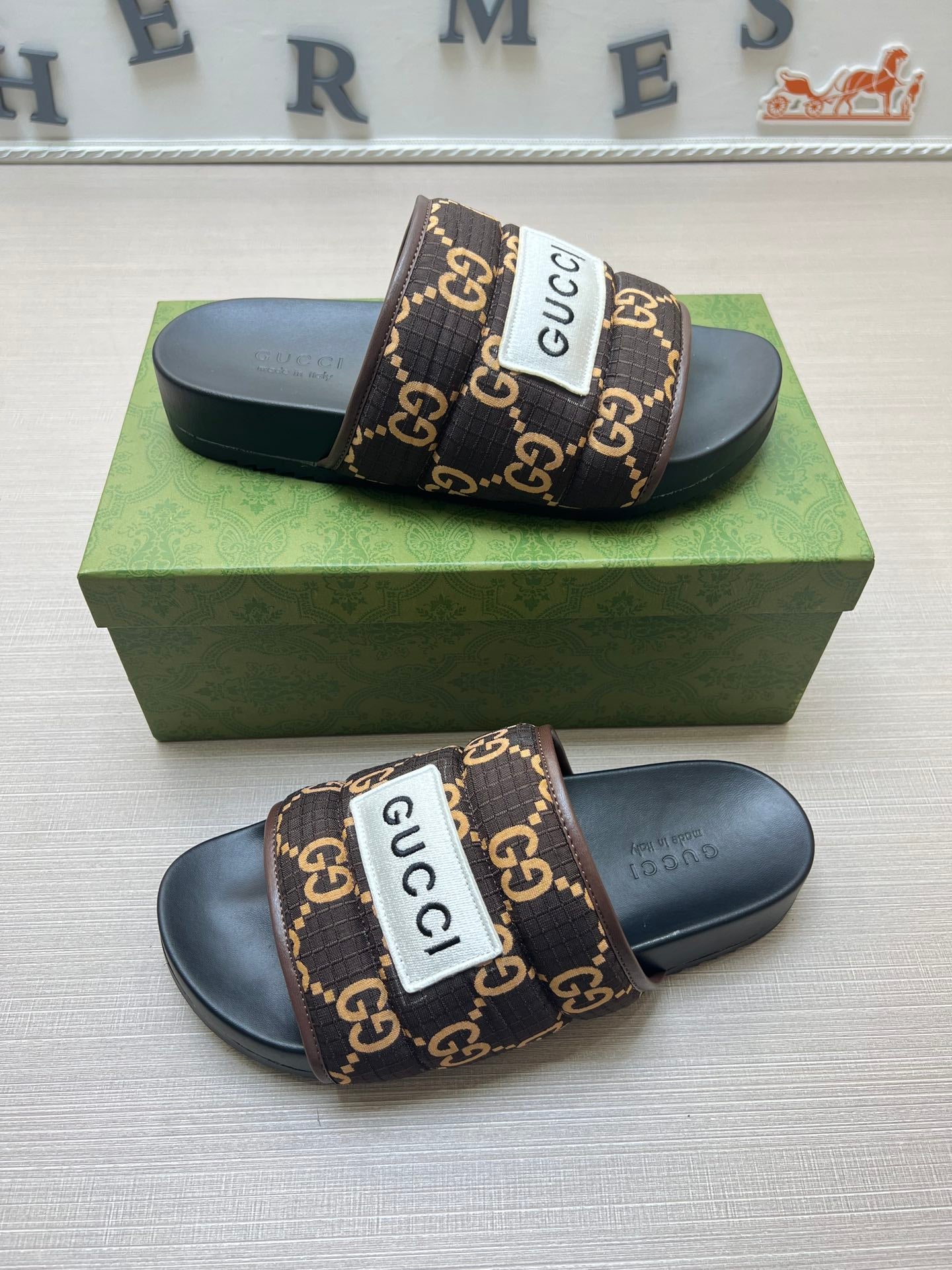 54B49Z Popular slippers