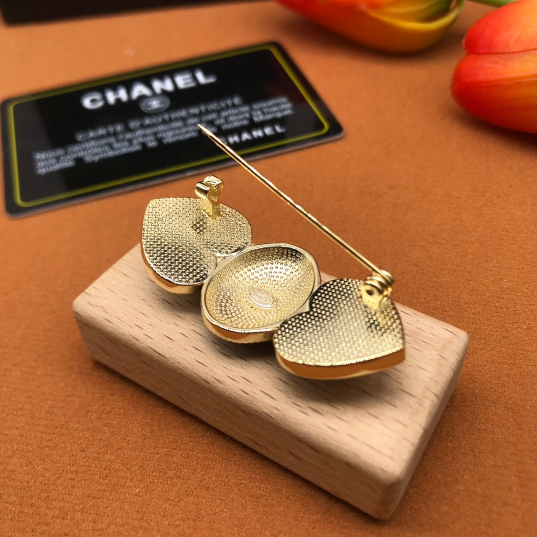 14C858X  Popular Brooch