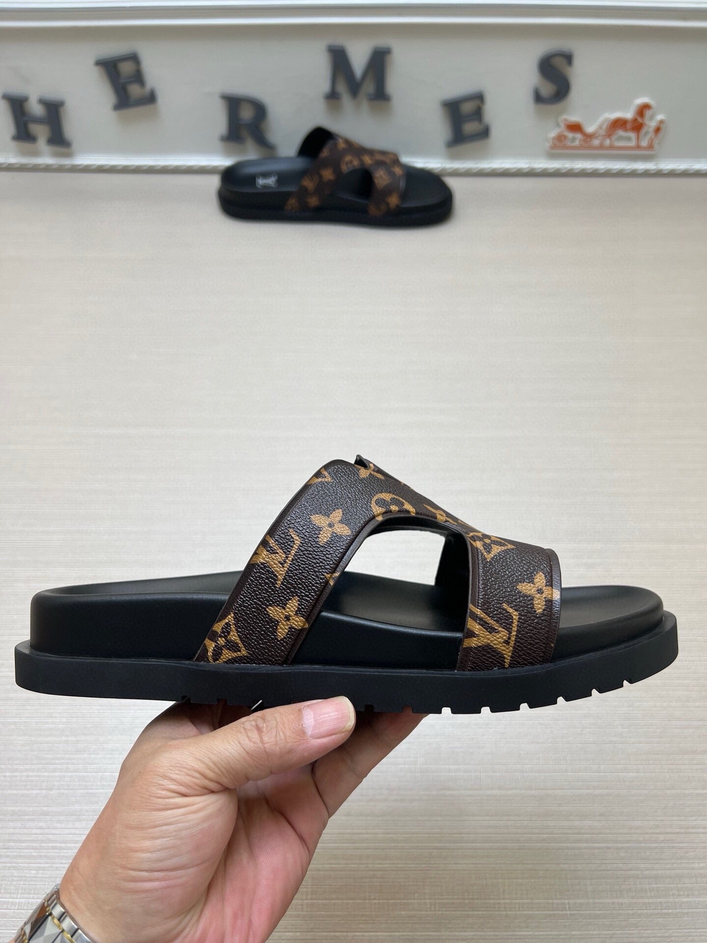 5LE228Z Popular Slippers