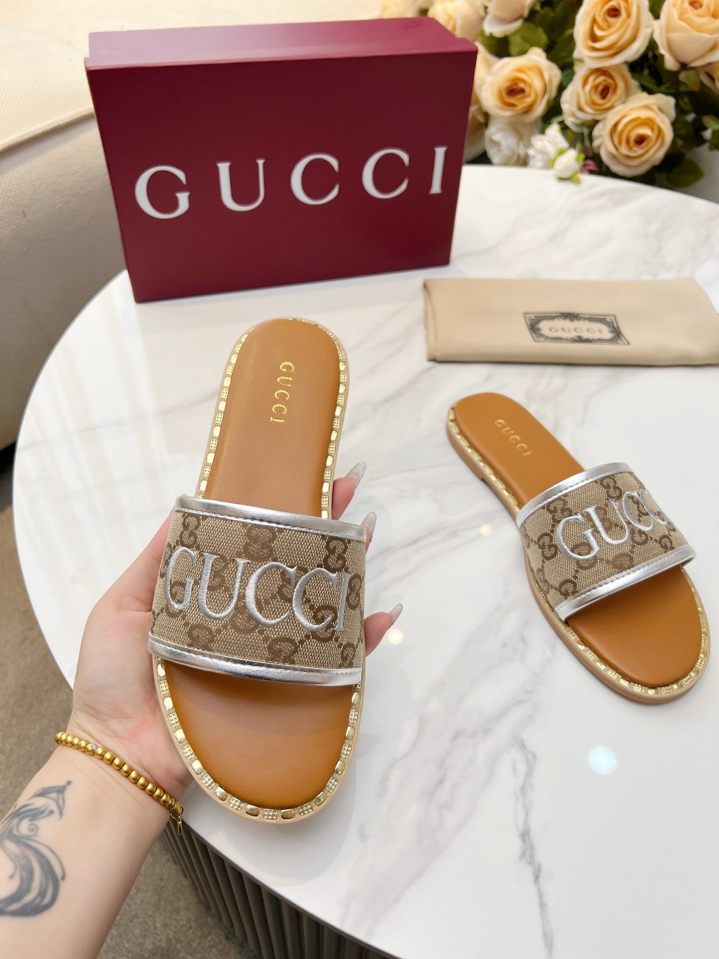 255QB29Z Popular Slippers