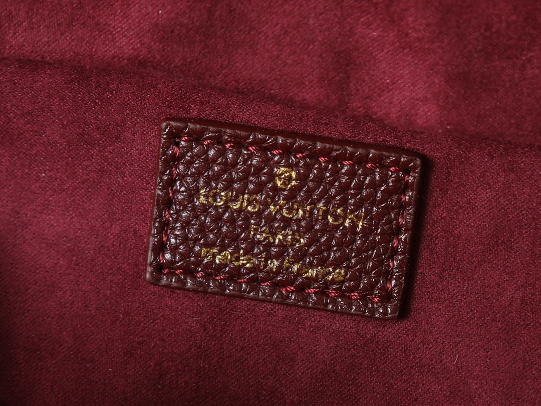 146PE72B Popular leather bag