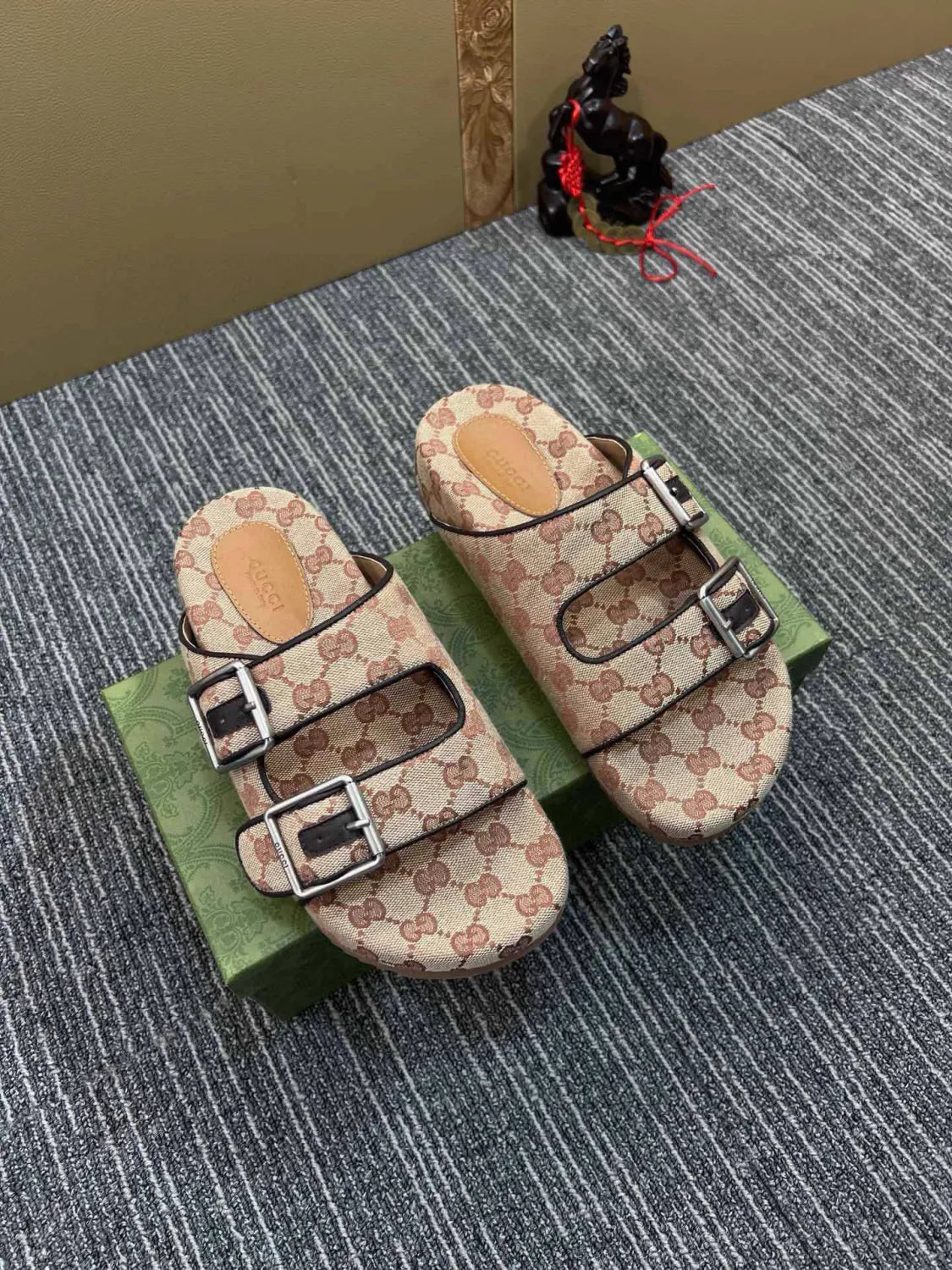 5QB17Z Popular shoes