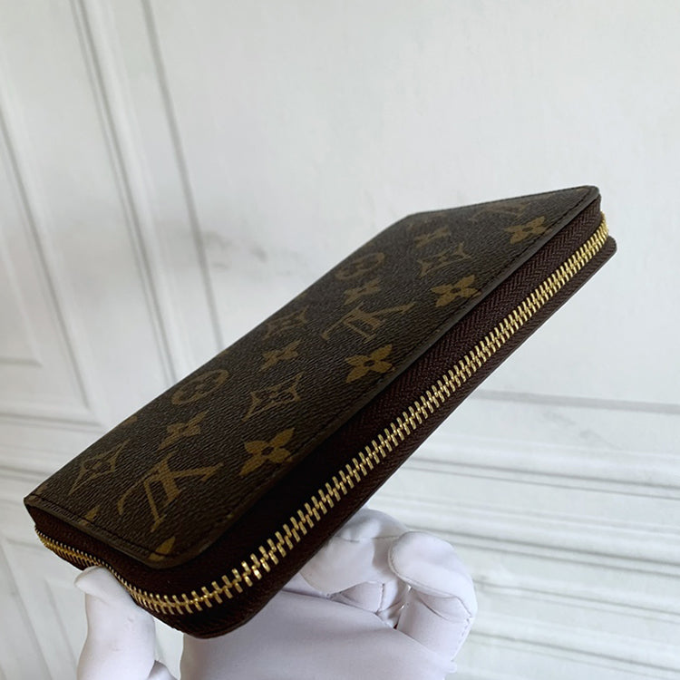 1E03B Popular leather wallets