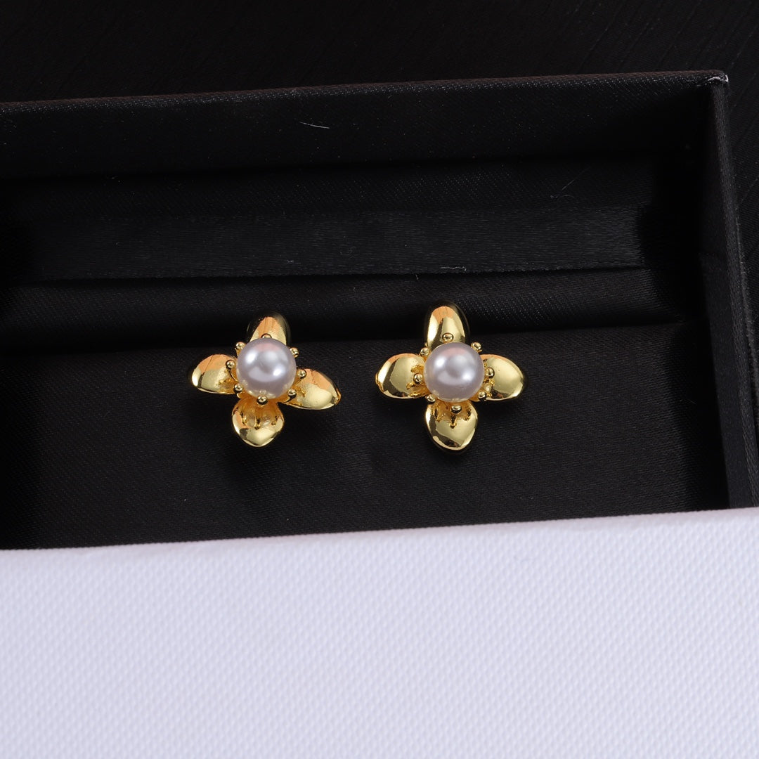 14A526E Popular Earrings