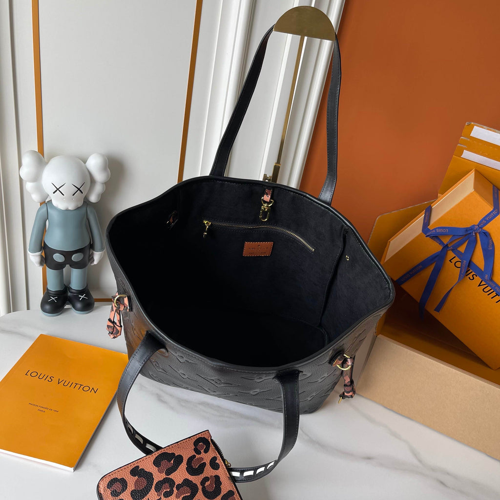 146PE93B Popular leather bag