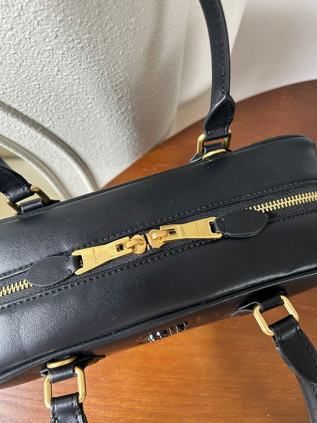B1P46A150 Popular leather bags