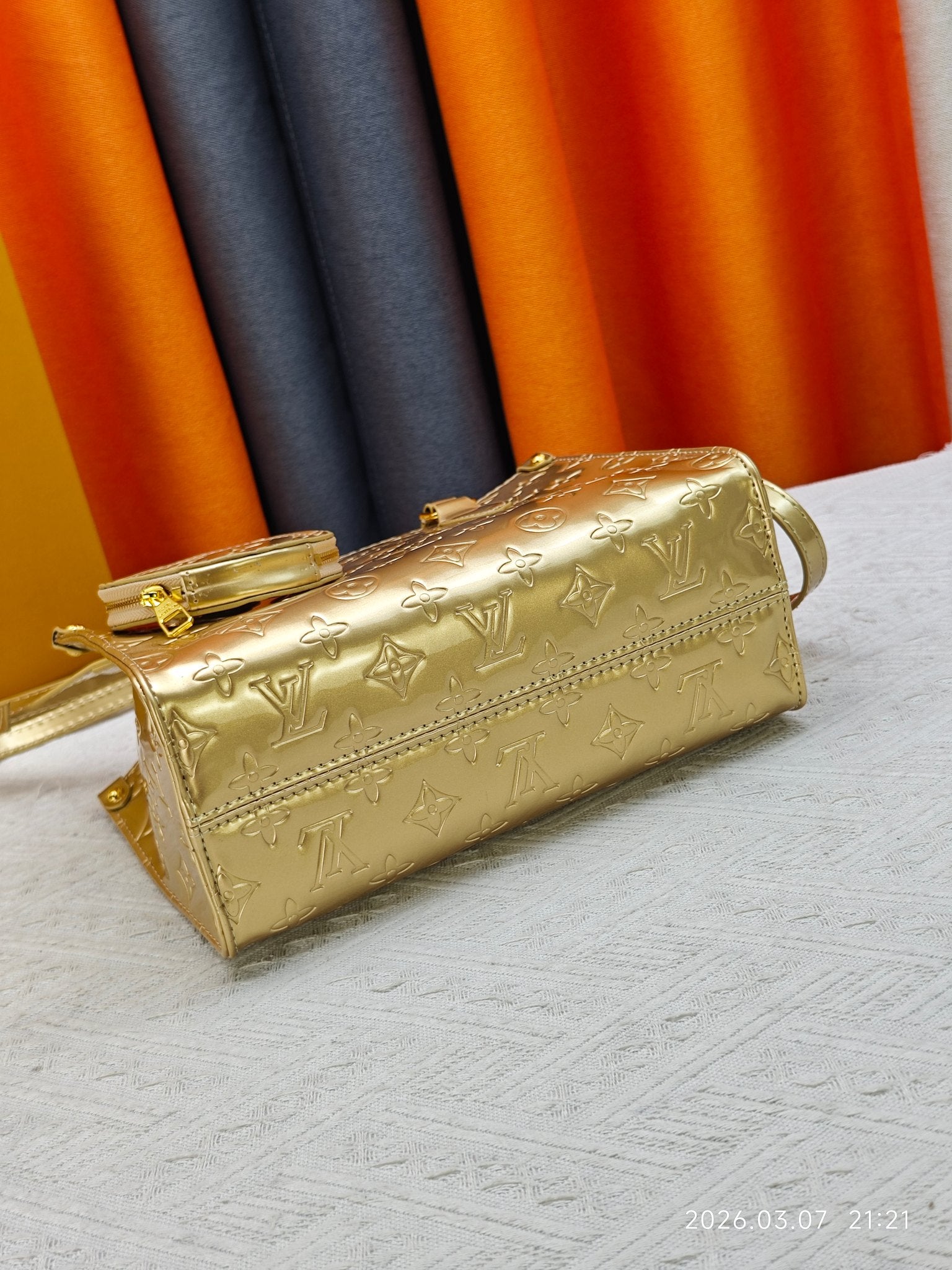 136PE35B Popular leather bag