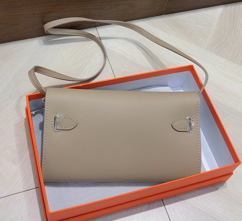 B1X66H11 Popular high-quality leather bag