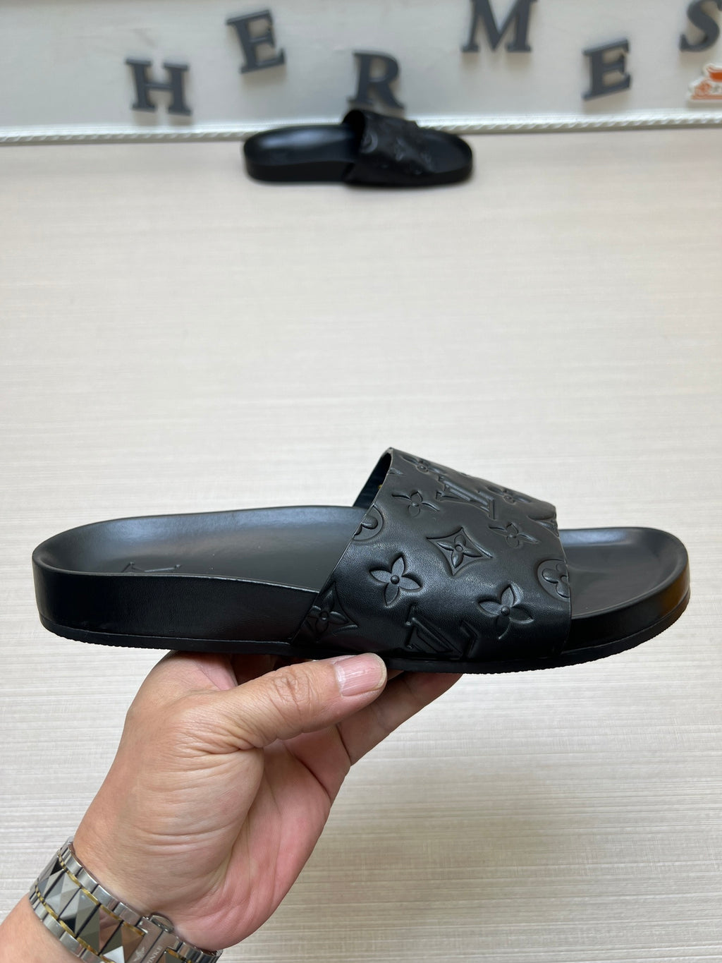 54E84Z Popular slippers