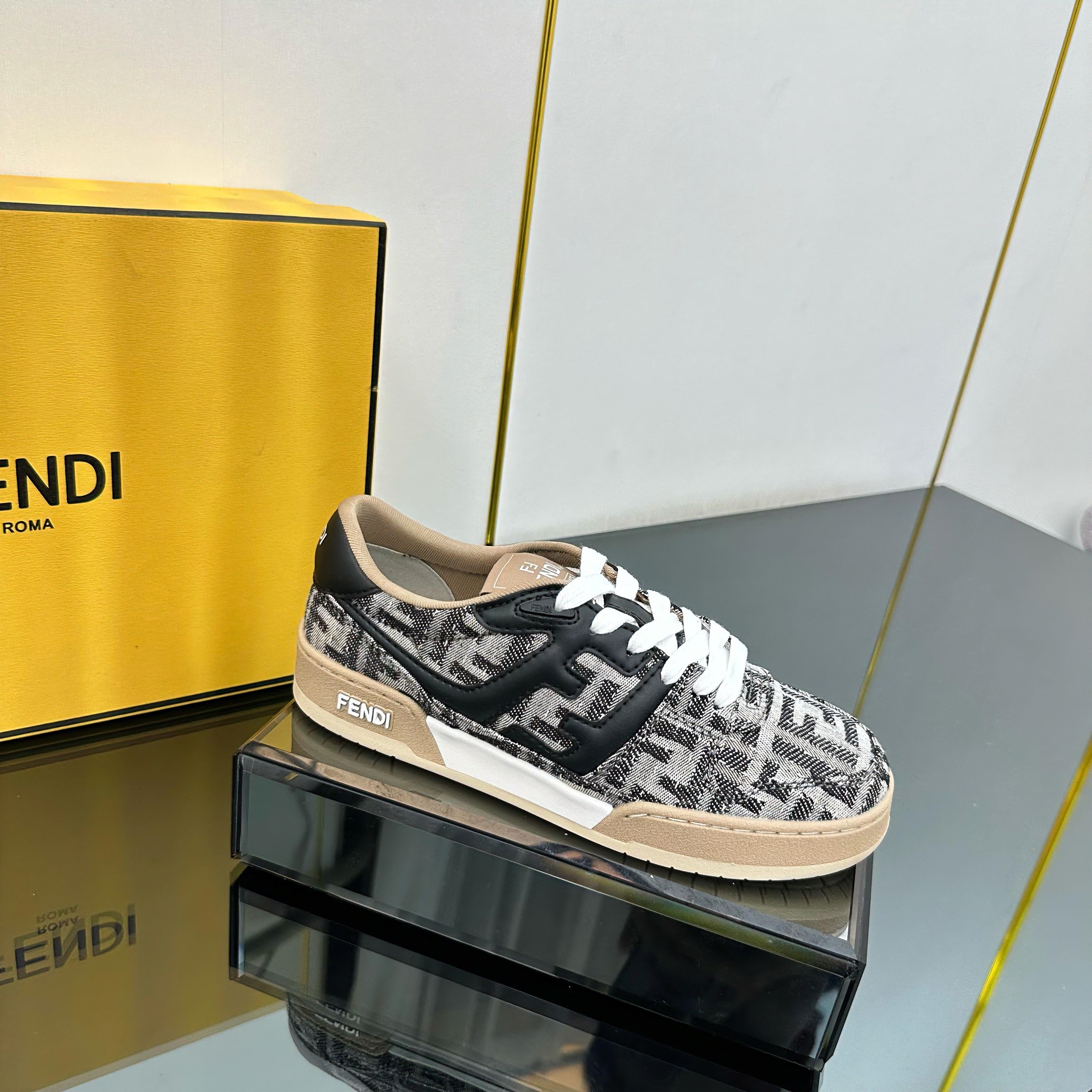 2105QF420Z Popular high-quality Shoes