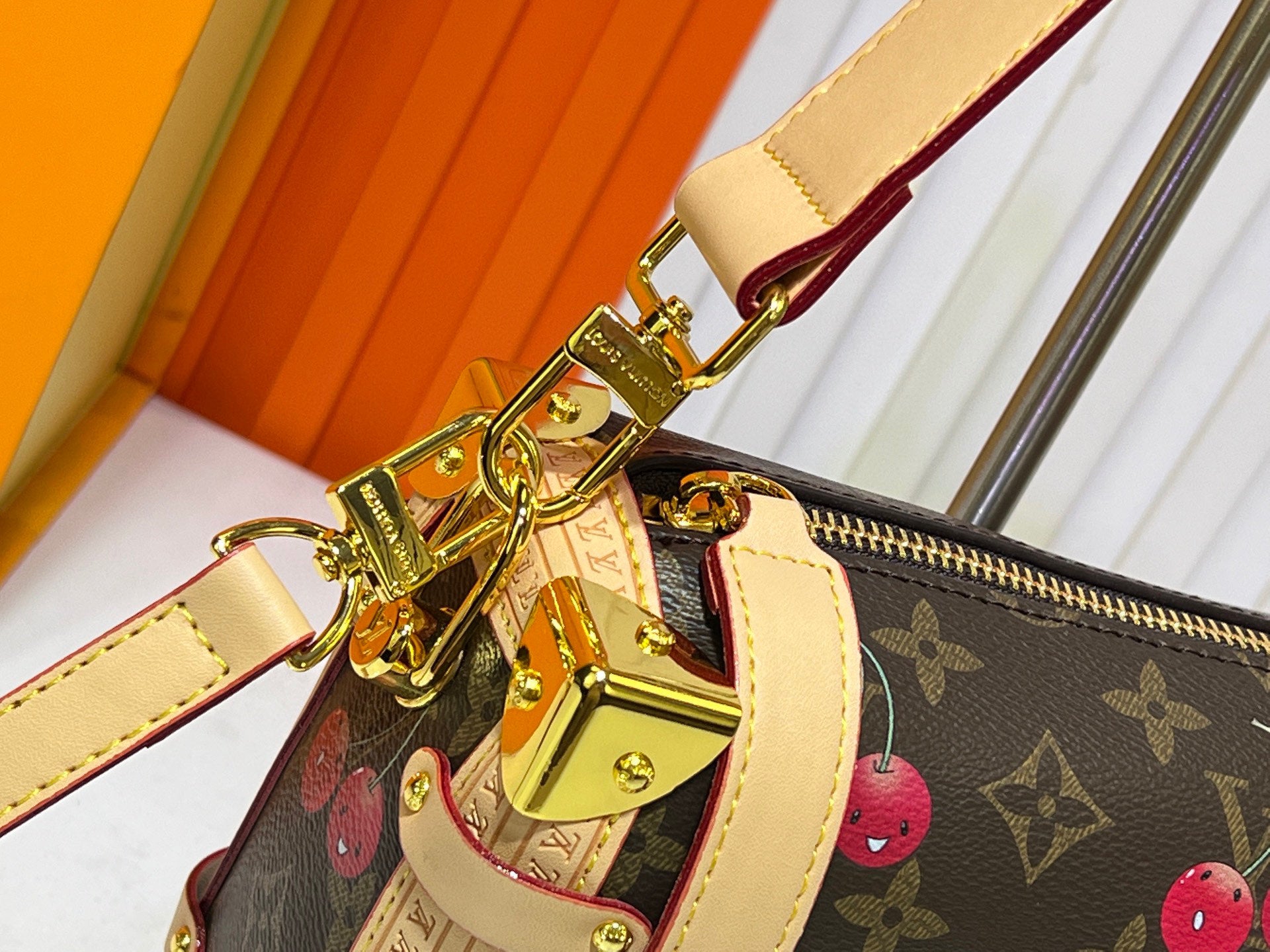 155NE18B Popular    leather bag