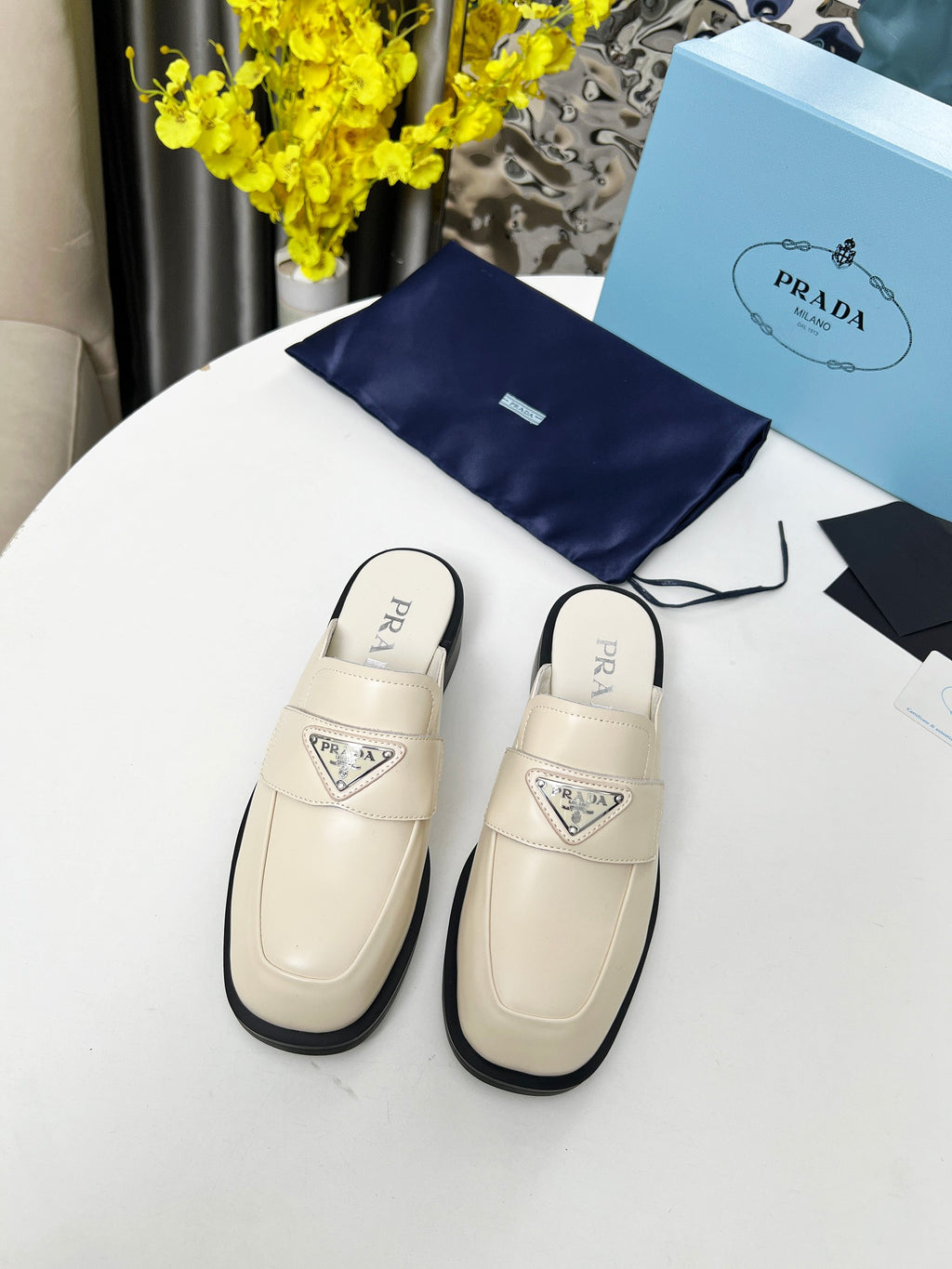 2105QP403Z Popular high-quality leather Shoes