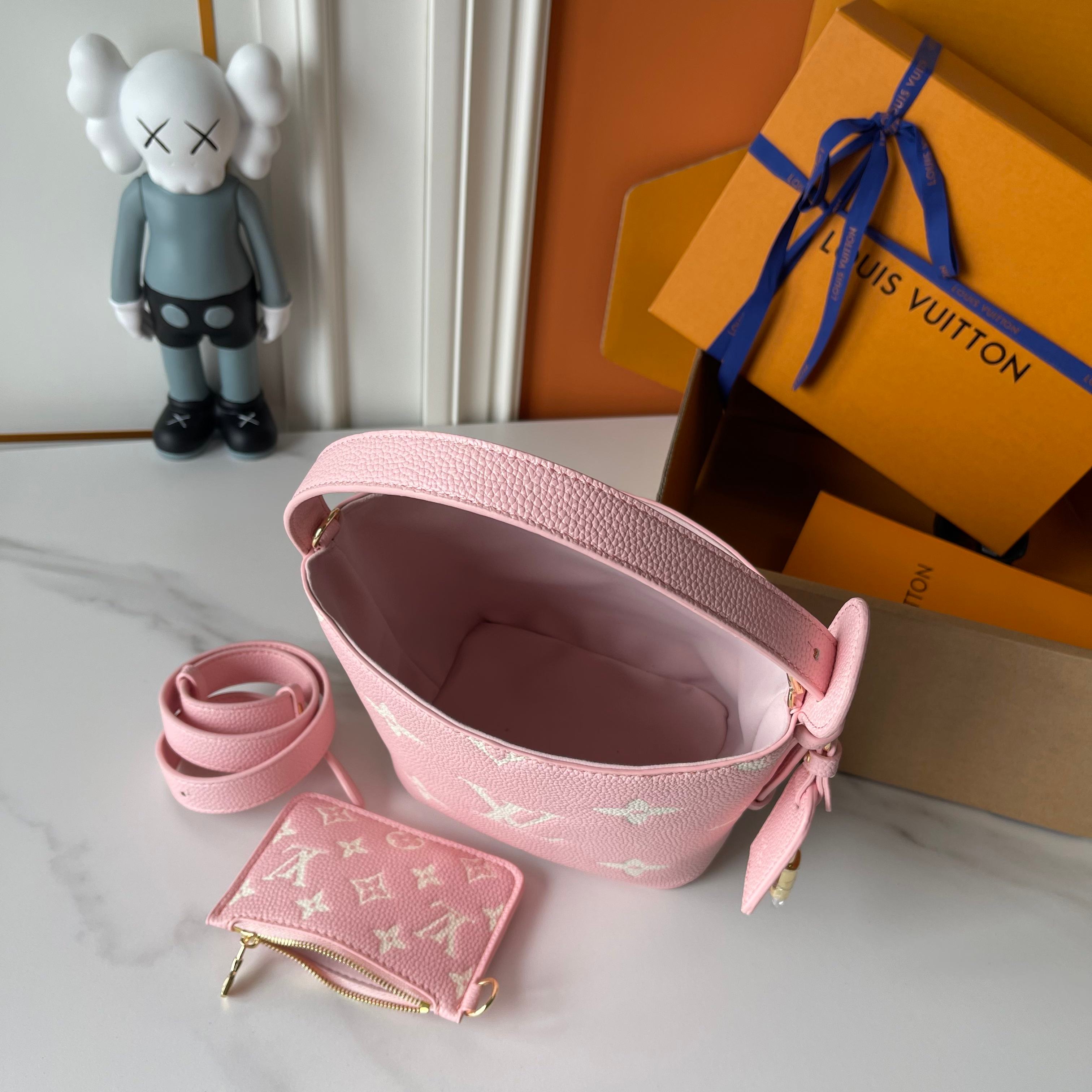 155NE78B Popular   leather bag
