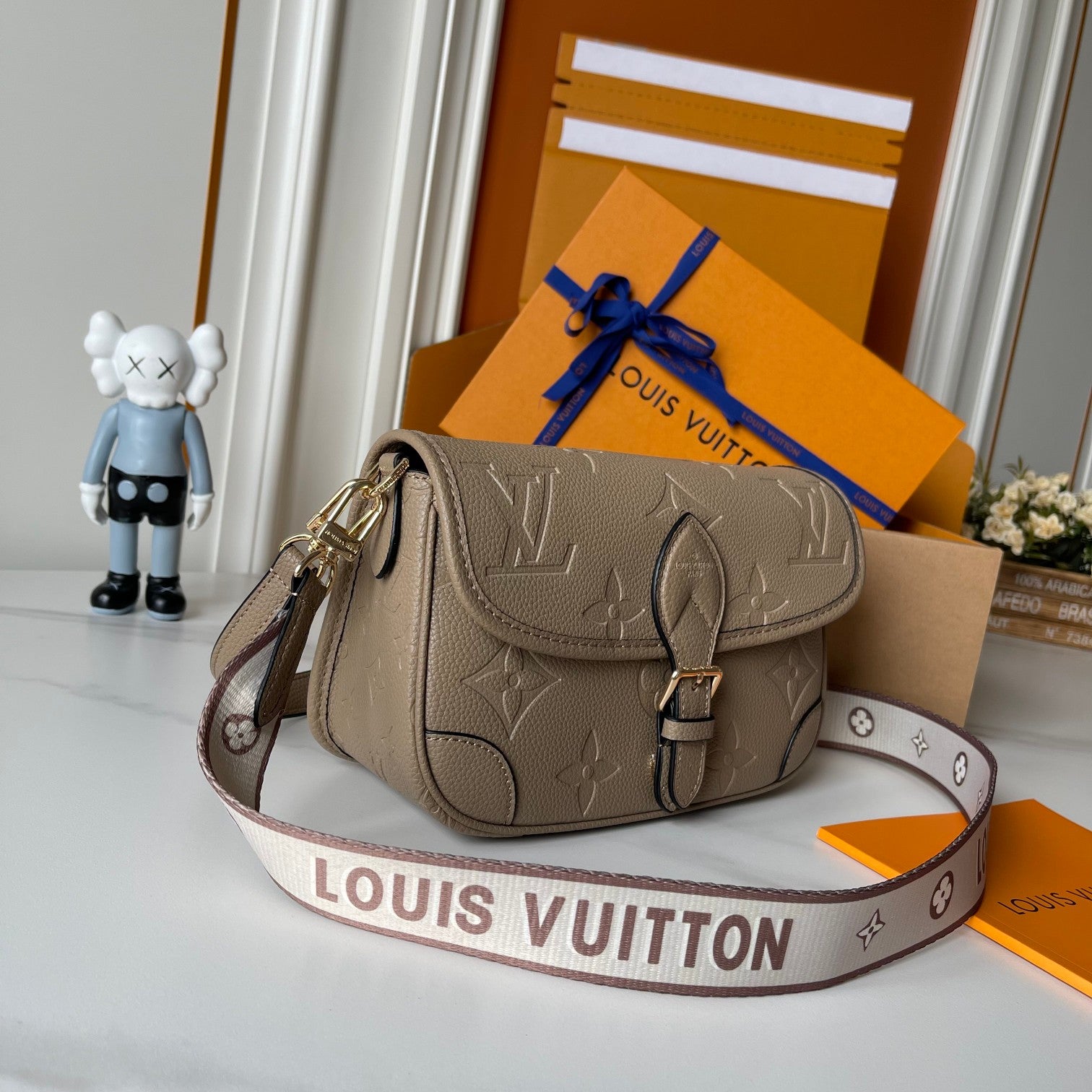 136PE38B Popular leather bag