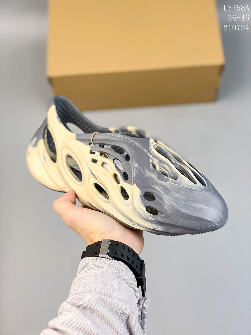 4A87Z  Popular shoes