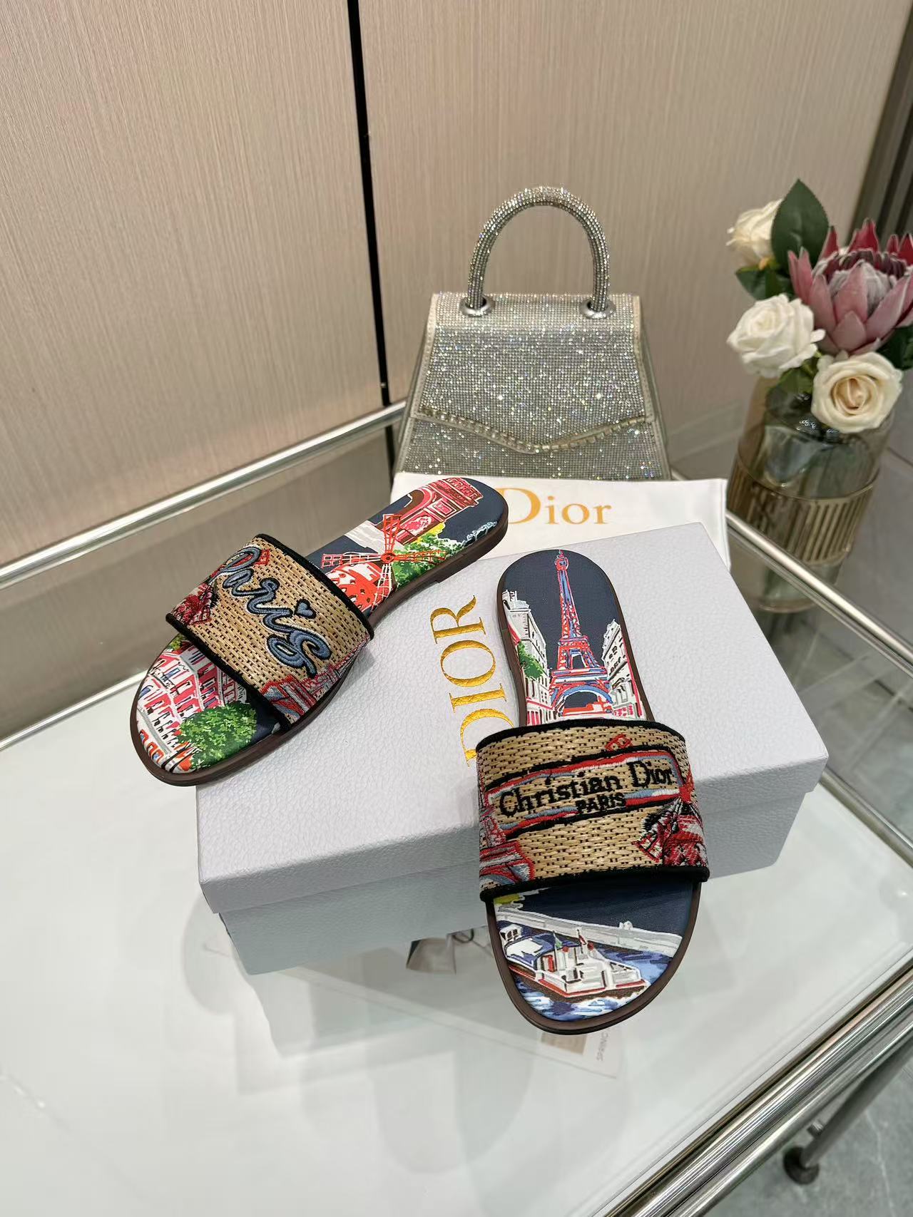 285ZD67Z  Popular Peather Slippers