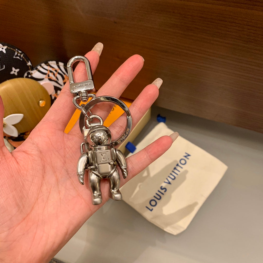 35QE9A Popular bag 's charms accessories