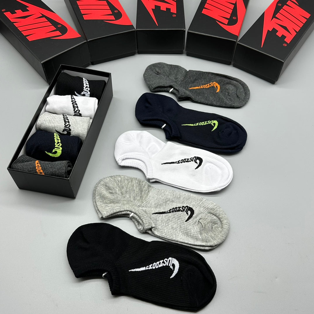 235QA48S Popular socks(5 pairs )