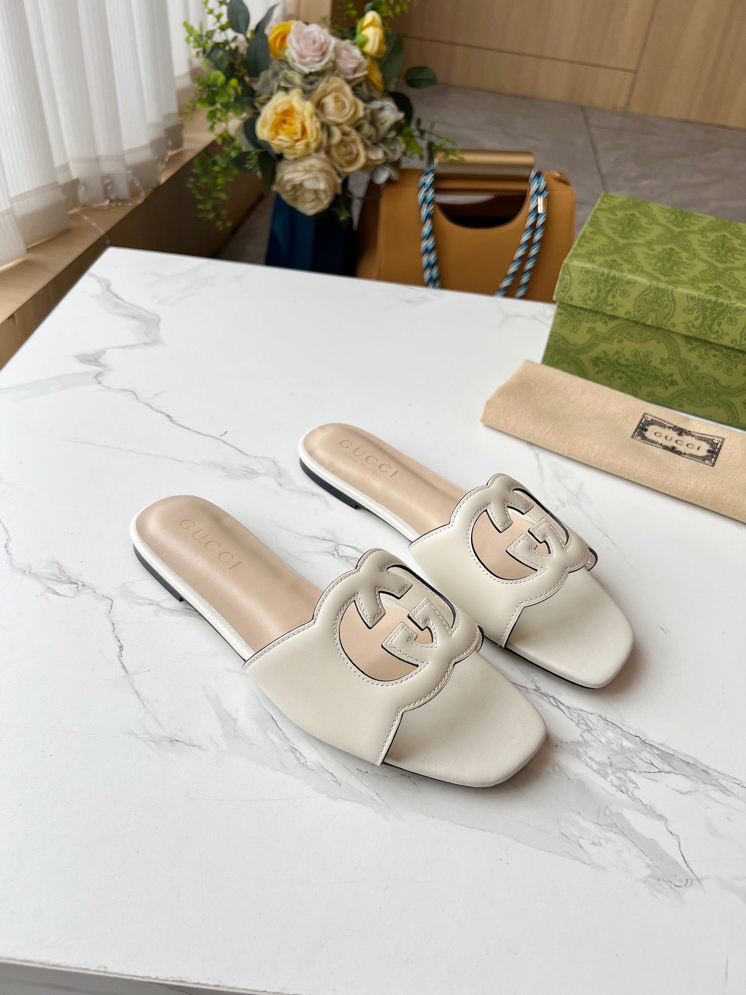 Z2X56B30 Popular high-quality leather Shoes
