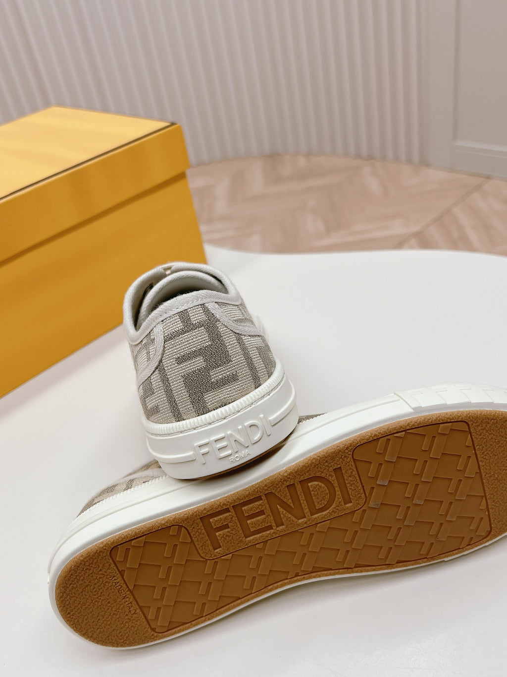 2105QF423Z Popular high-quality Shoes