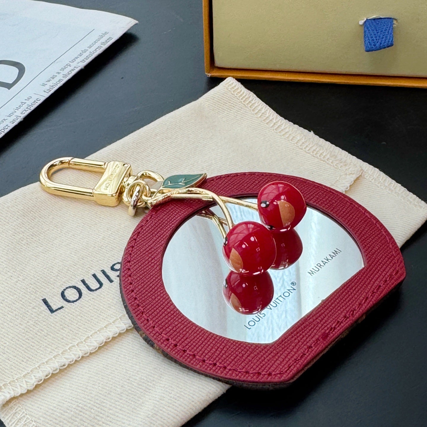 35ZE100A Popular bag 's charms accessories