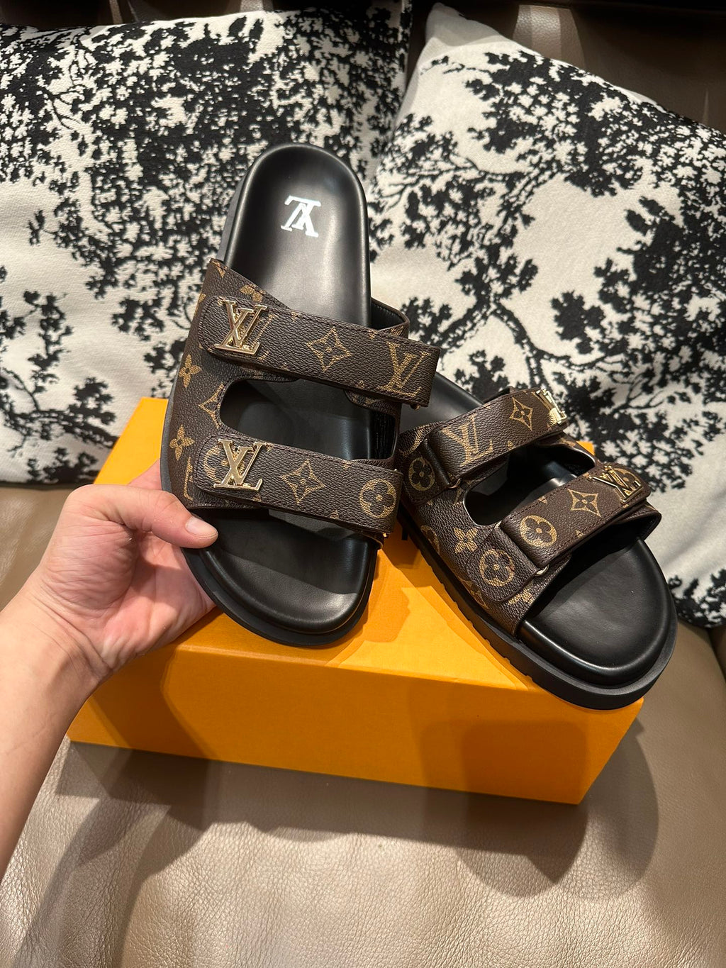 285ZE29Z  Popular leather Shoes