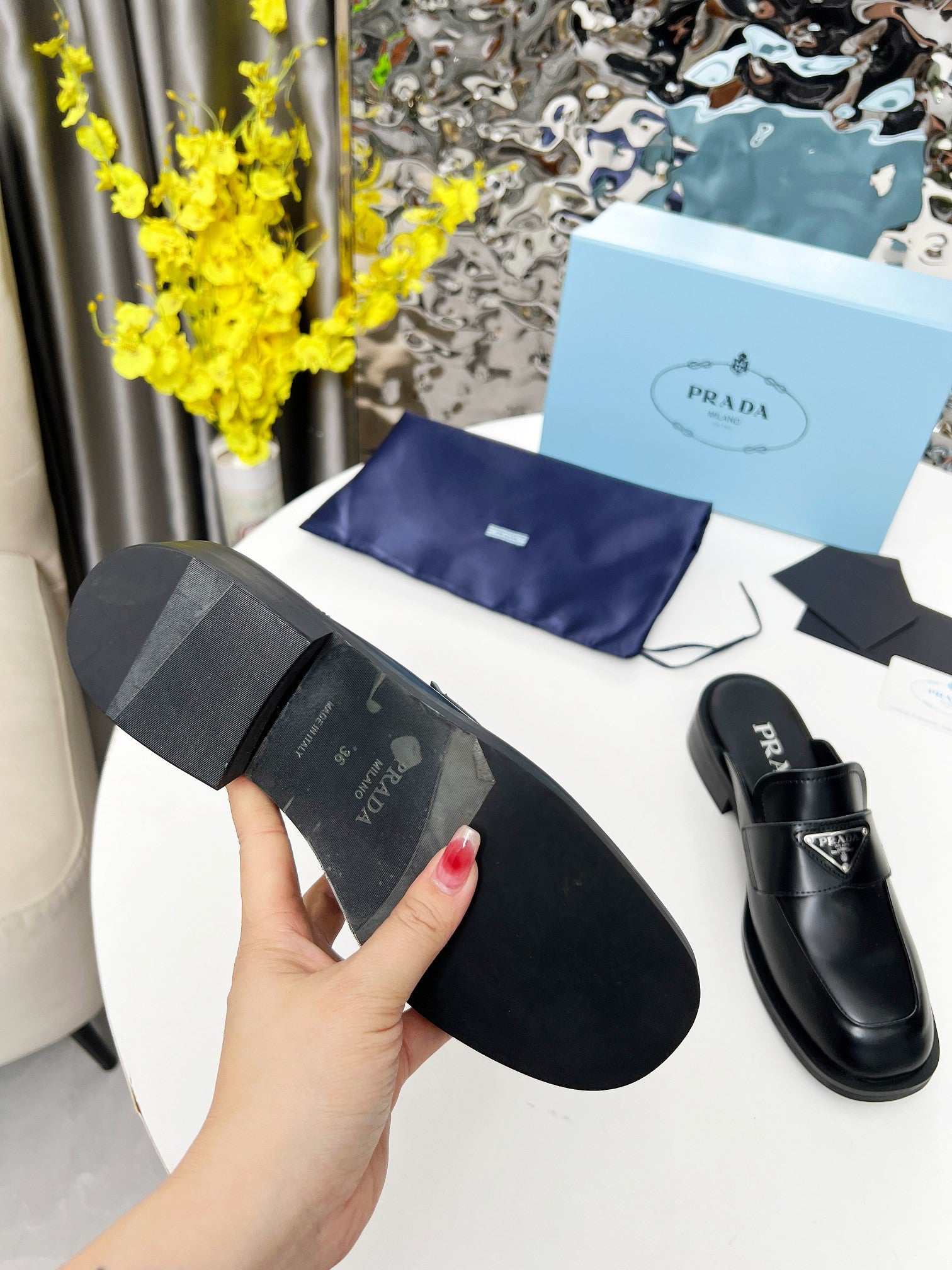 2105QP403Z Popular high-quality leather Shoes