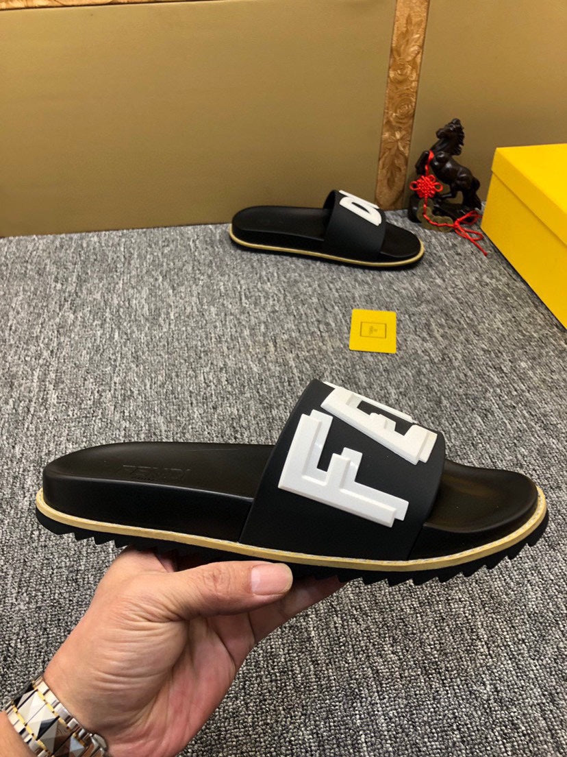 5XF106Z Popular Slippers