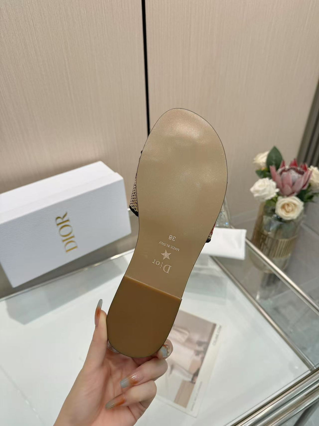 285ZD67Z  Popular Peather Slippers
