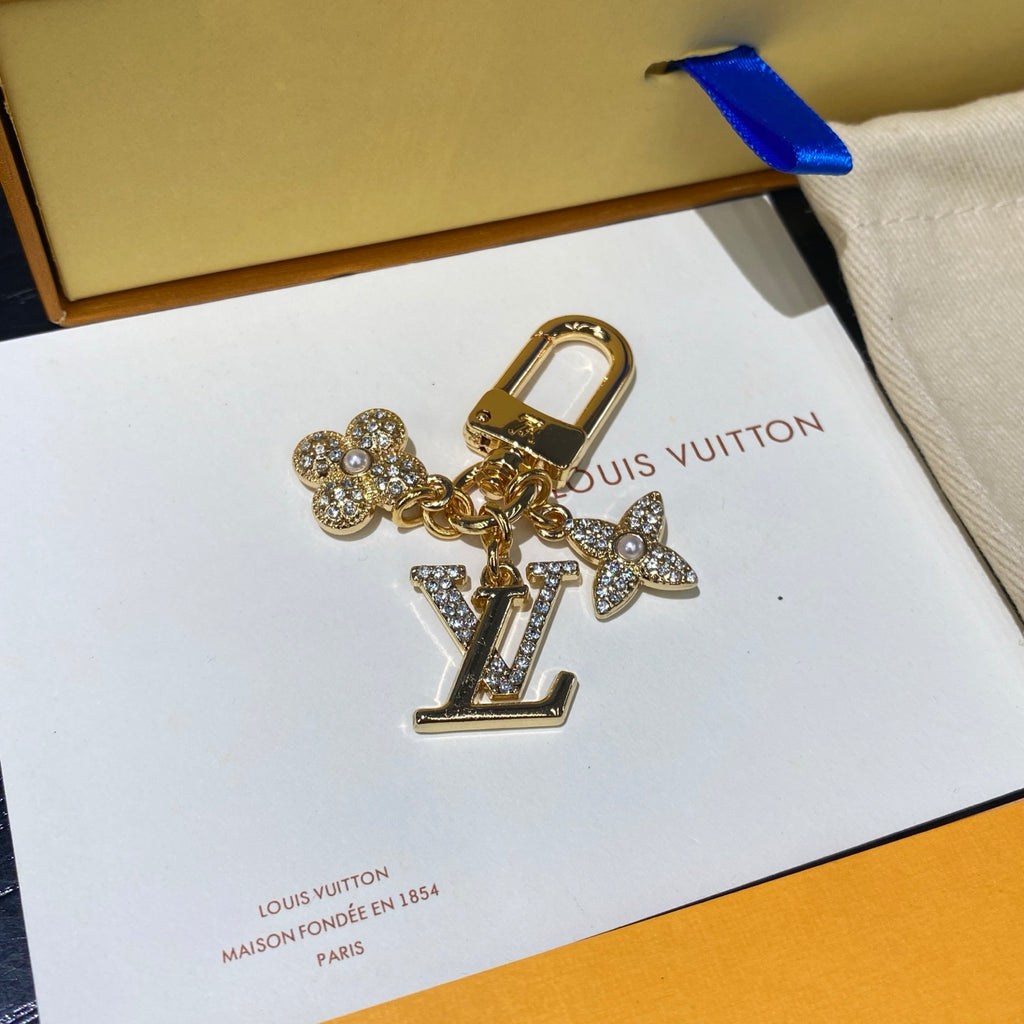 35ZE101A Popular bag 's charms accessories