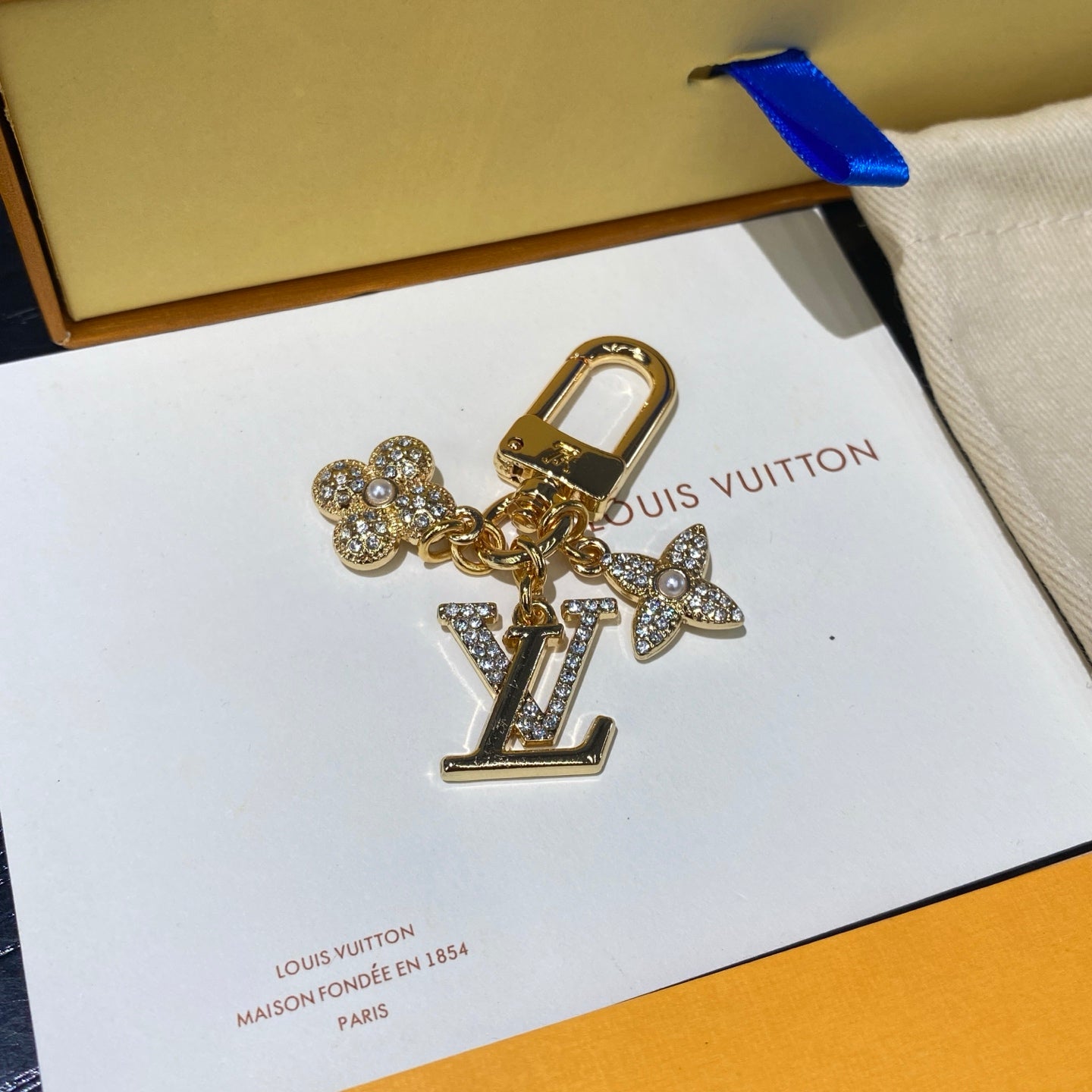 35ZE101A Popular bag 's charms accessories