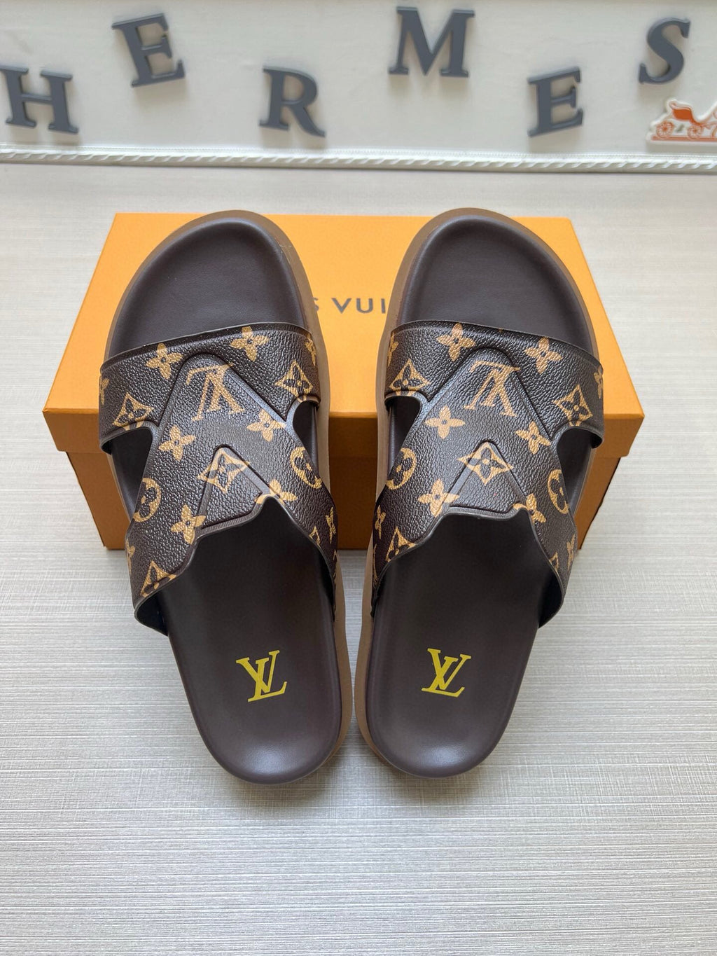 5LE228Z Popular Slippers