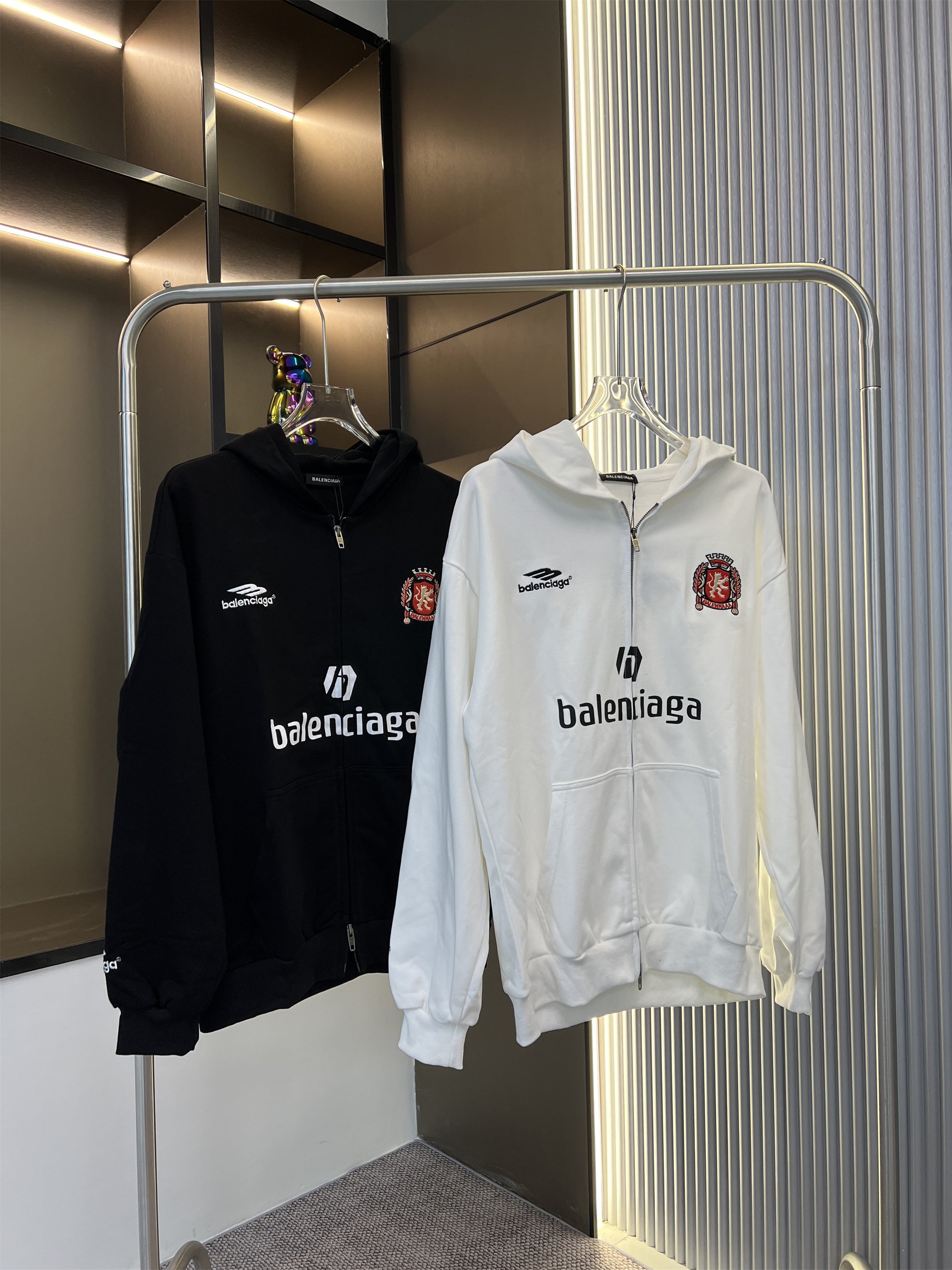 85ZJ160U Popular Sweaters
