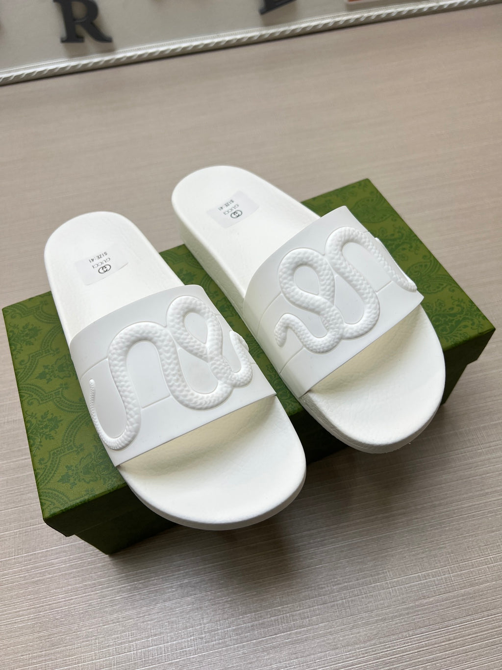 5LB217Z Popular Slippers