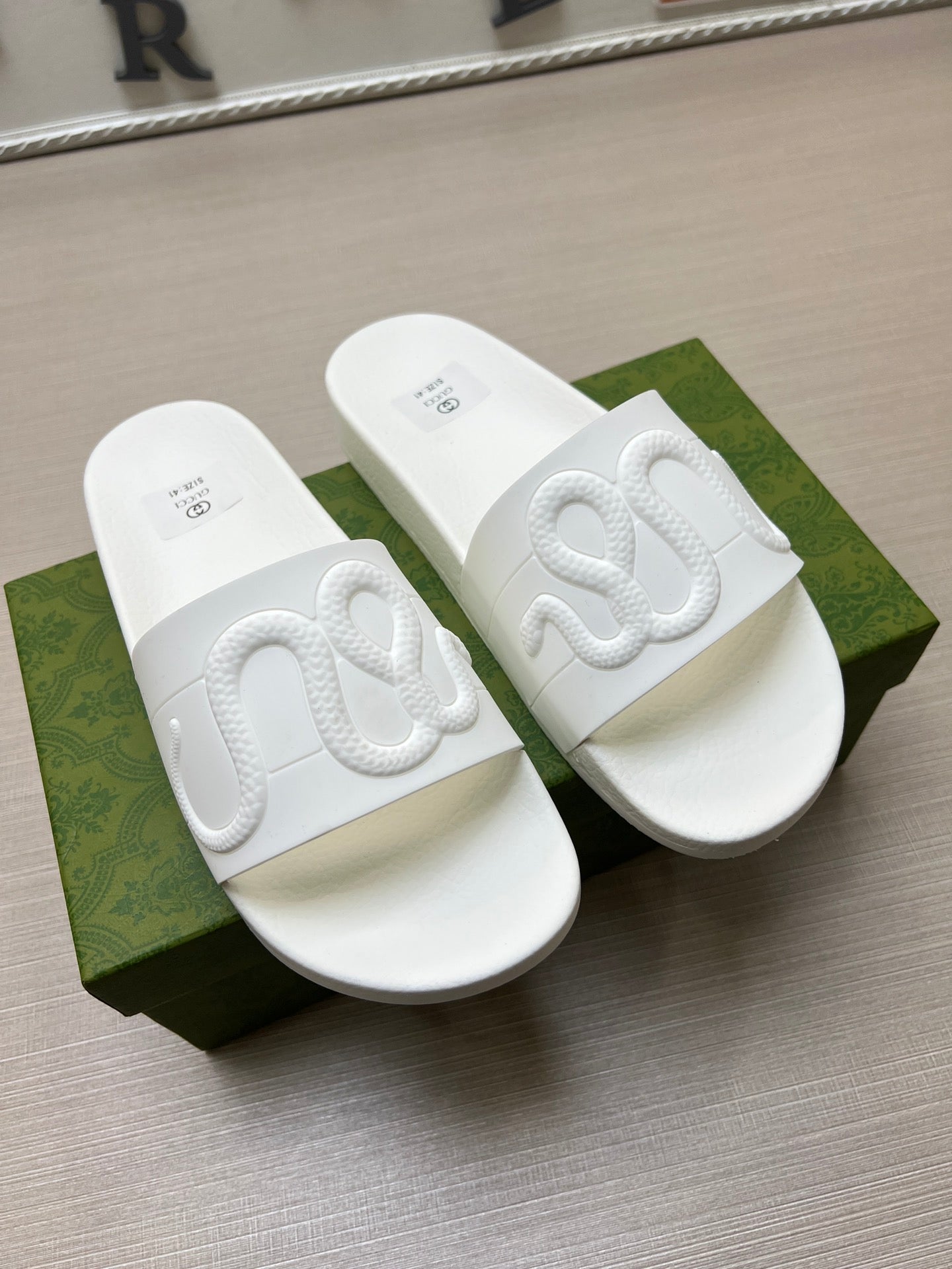 5LB217Z Popular Slippers