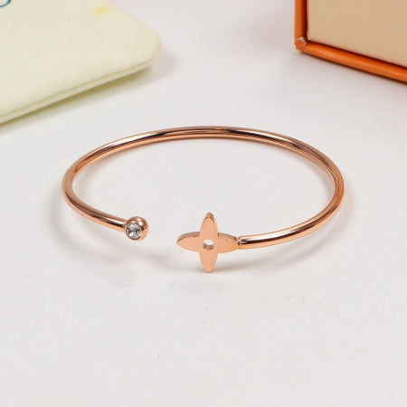 BE11K  Popular Bracelets （A set contains three items）