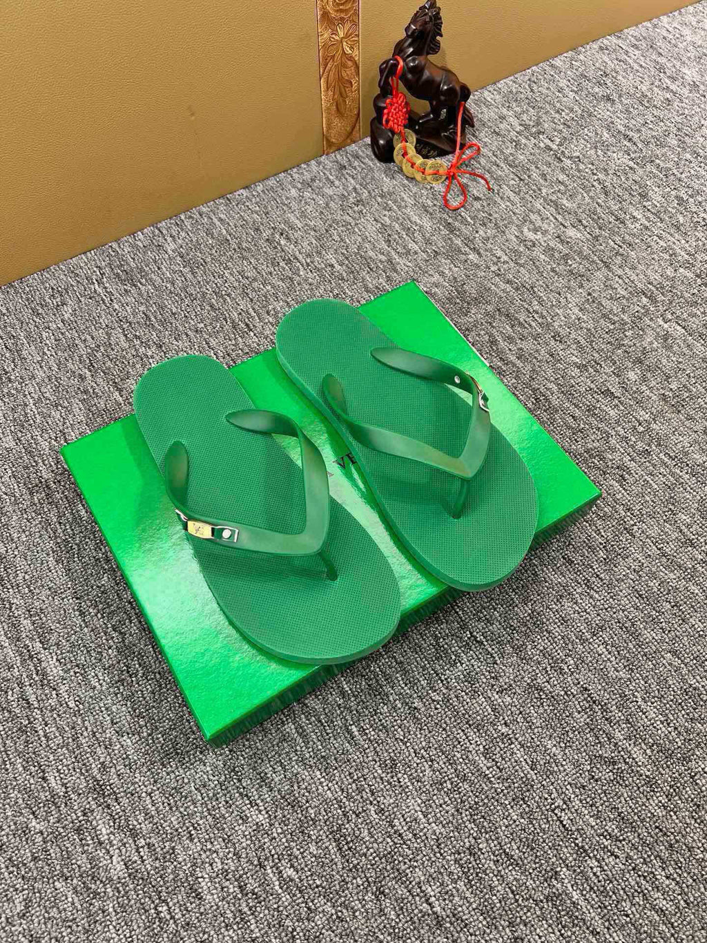 535ZA292Z Popular Slippers