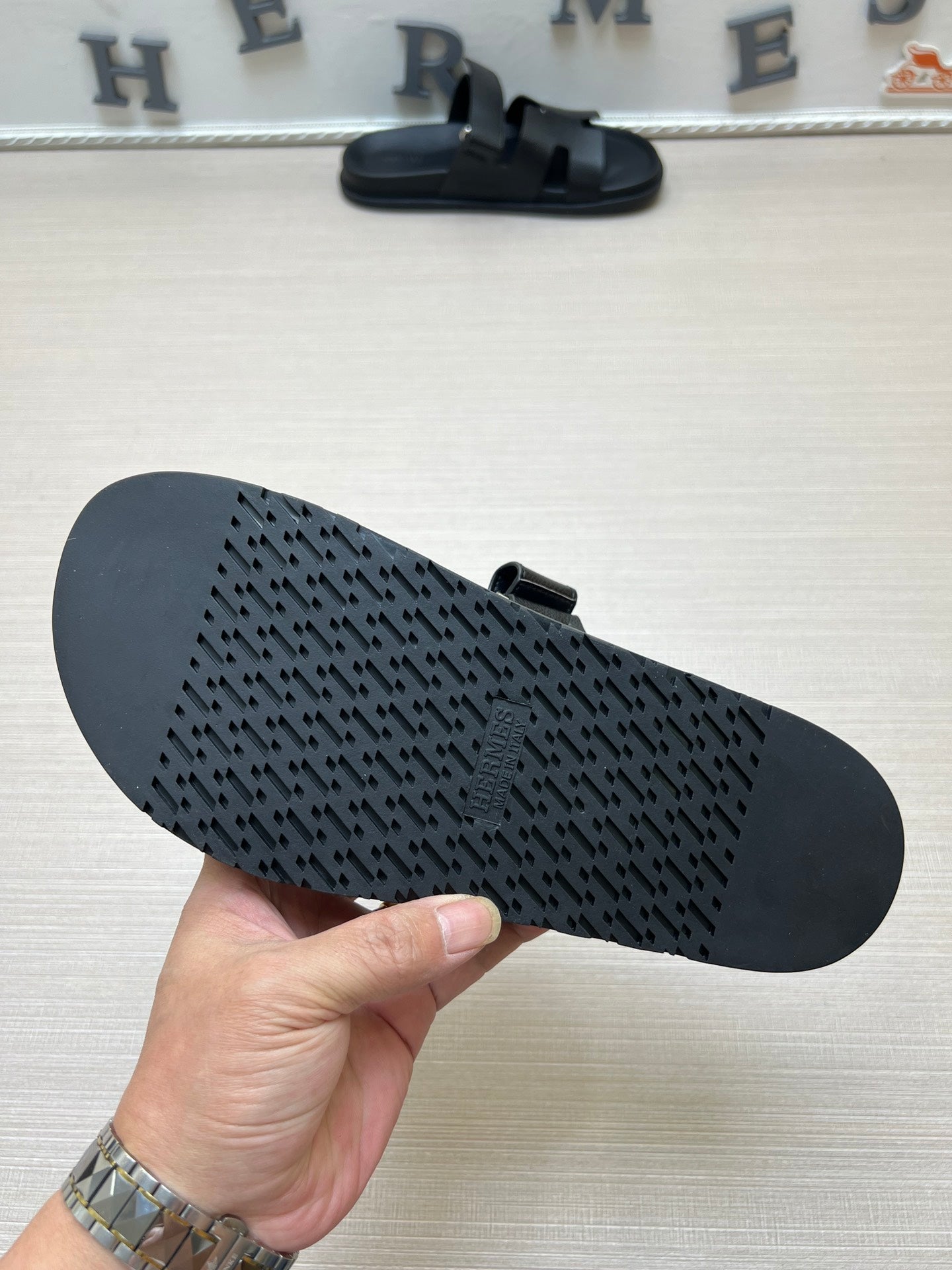 54H1Z Popular slippers
