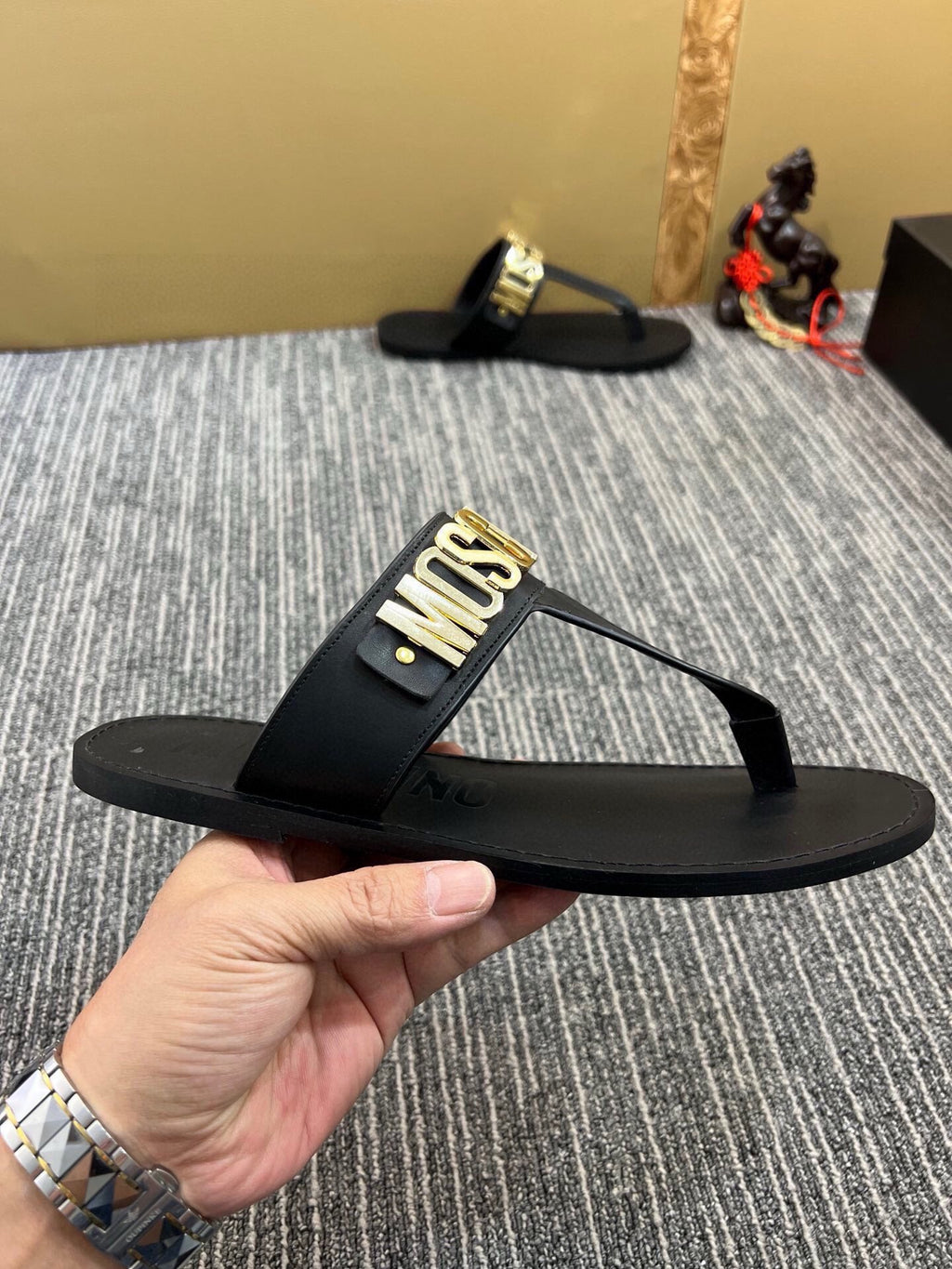 54A118Z Popular slippers
