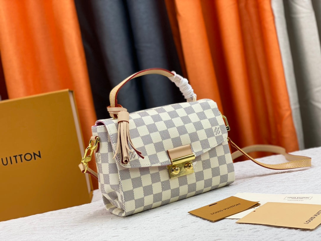 1WE2B Popular leather Bags