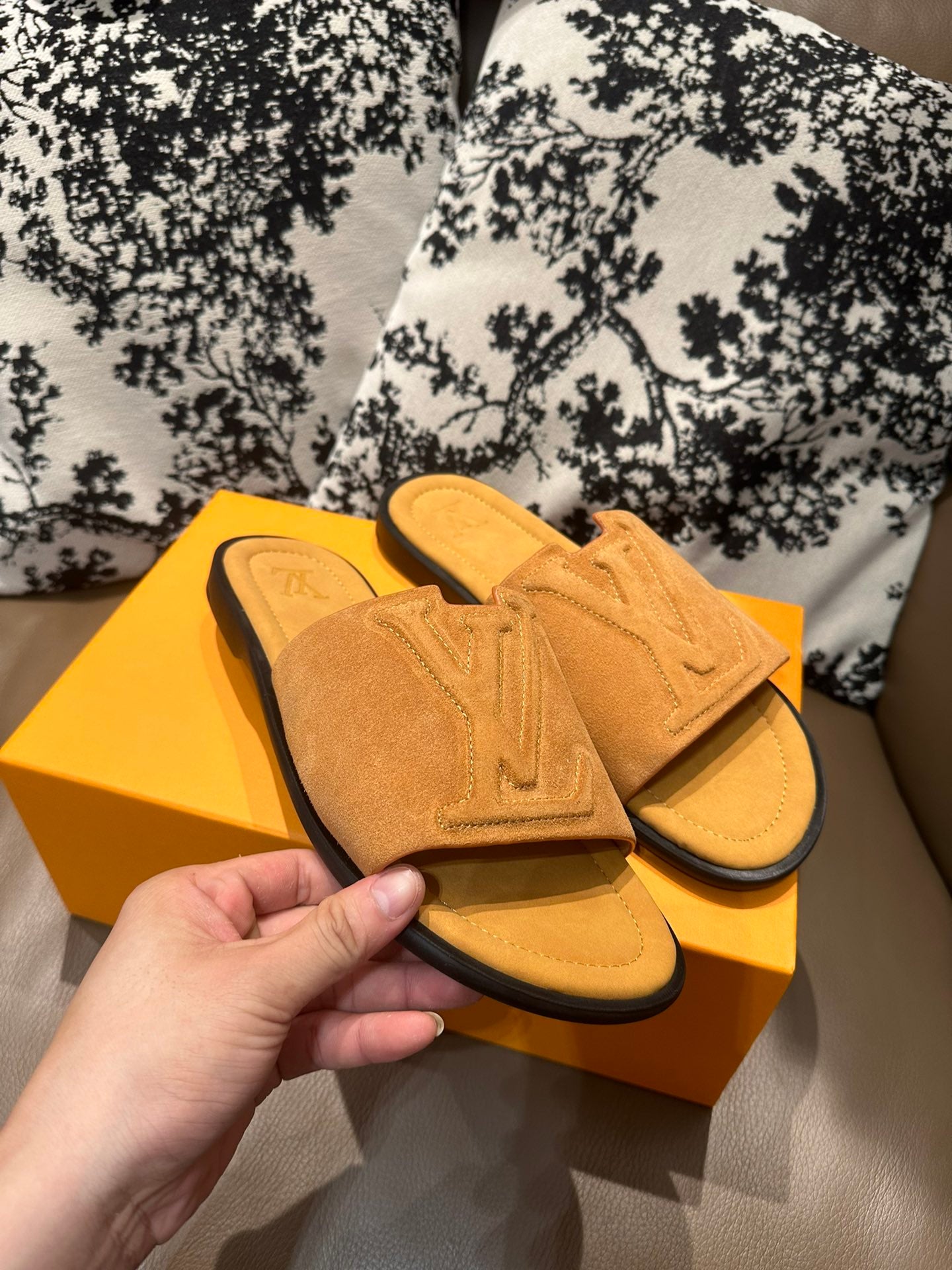 285ZE25Z  Popular leather Shoes