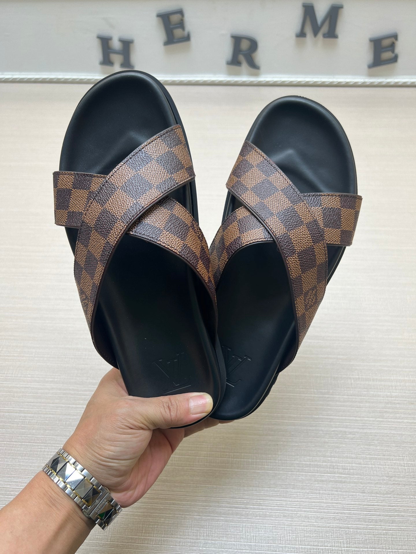 54E60Z Popular slippers