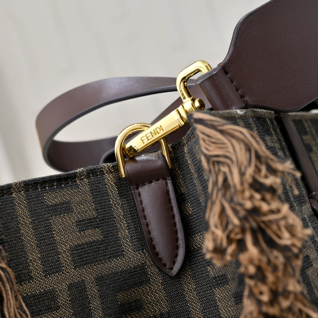 15RF135B Popular Bags