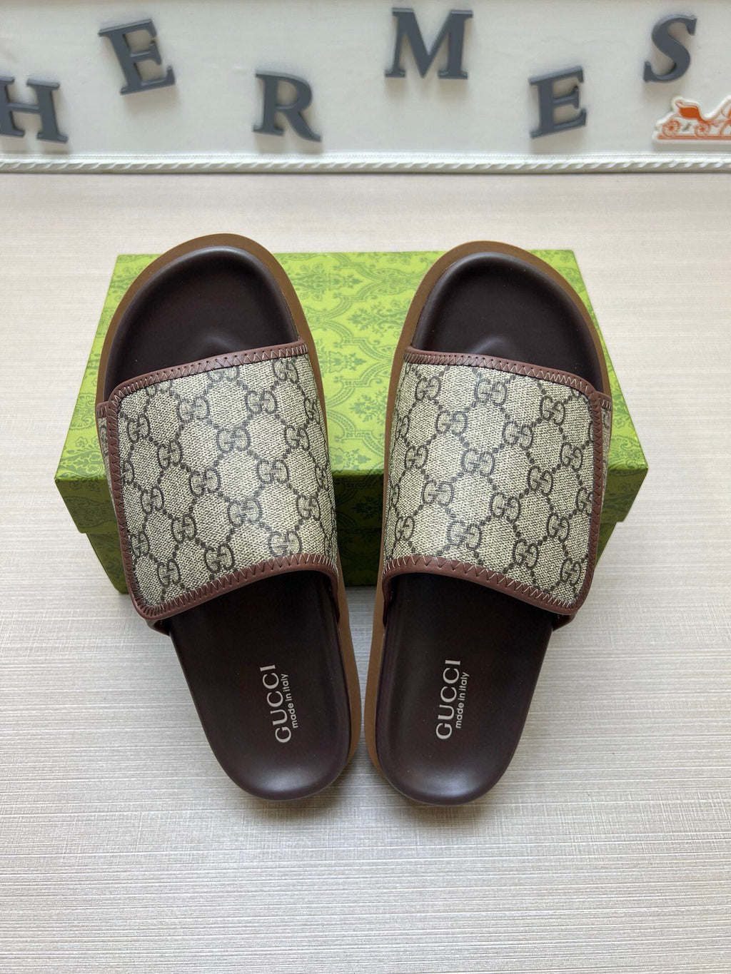 5LB231Z Popular Slippers