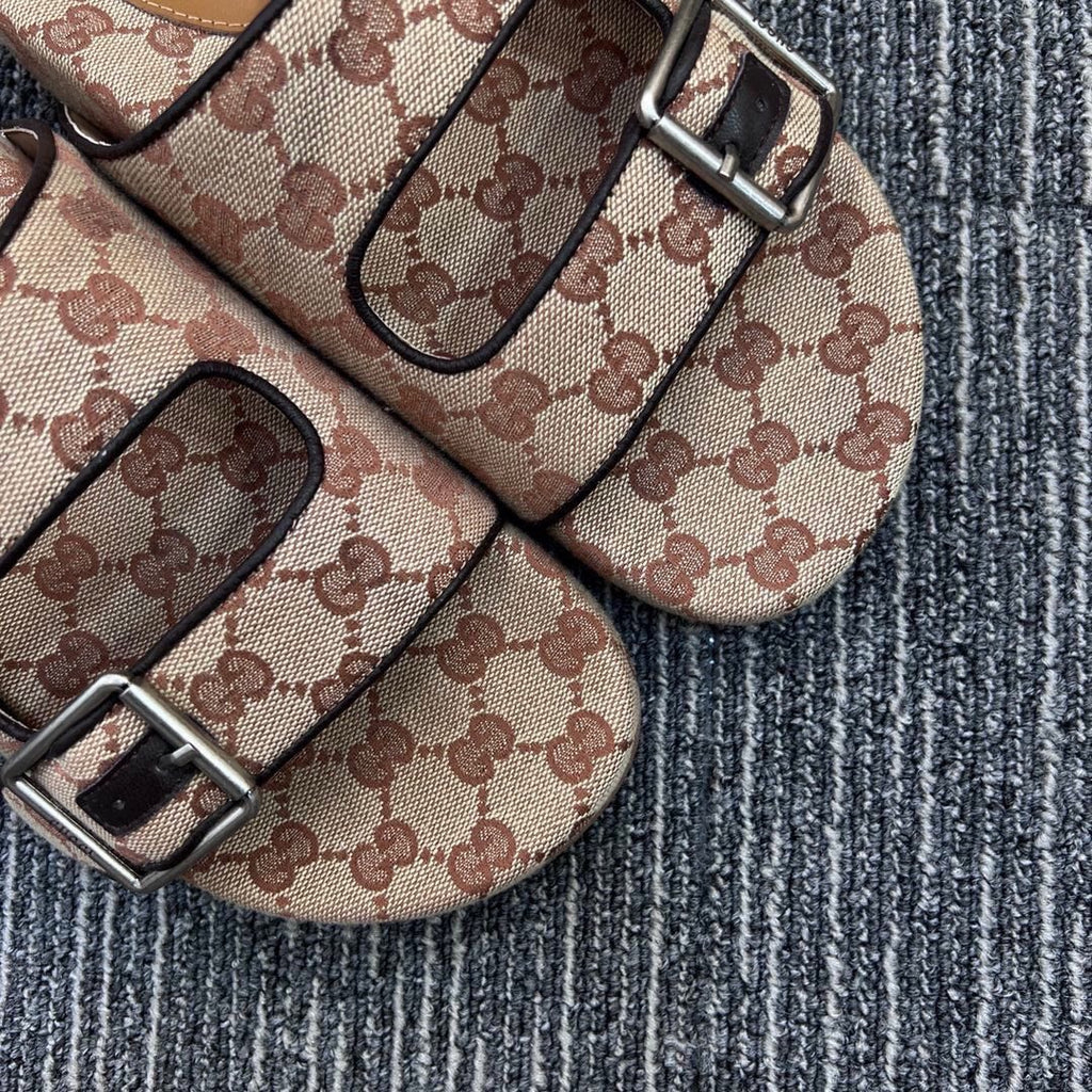 54B123Z Popular slippers